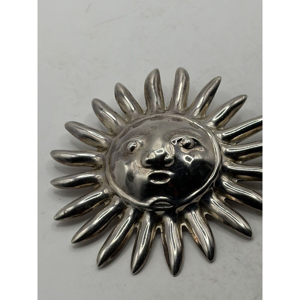 Beautiful Vintage Sun  Sterling Silver 925 brooch Pin